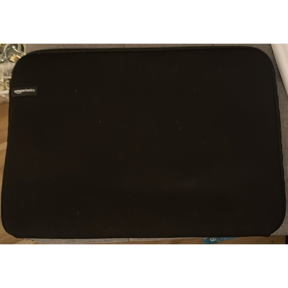 Amazon Basics 16 in x 12 in Laptop Sleeve, Protective Carrying Case w/ Zipper